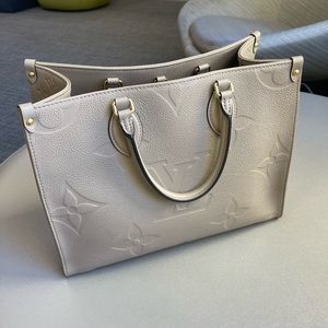 Louis Vuitton onthego